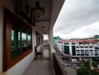 Na Na Hotel & Café Restaurant