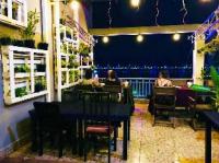 Tonle Khmer Guesthouse & Skybar